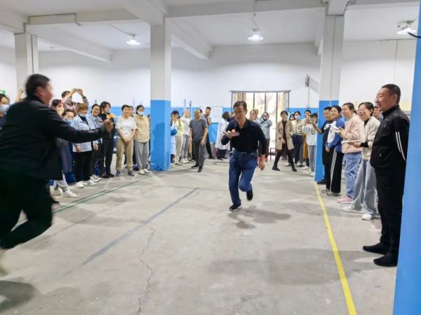 寧陽(yáng)一滕醫(yī)藥有限公司開展“五四”青年節(jié)系列活動(dòng)